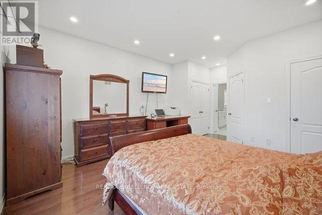 22 WARDLAW AVENUE - 20