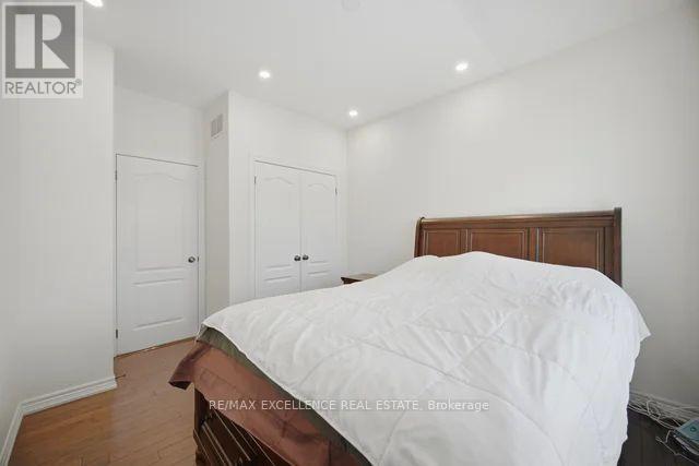 22 WARDLAW AVENUE - 23