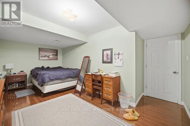 22 WARDLAW AVENUE - 38