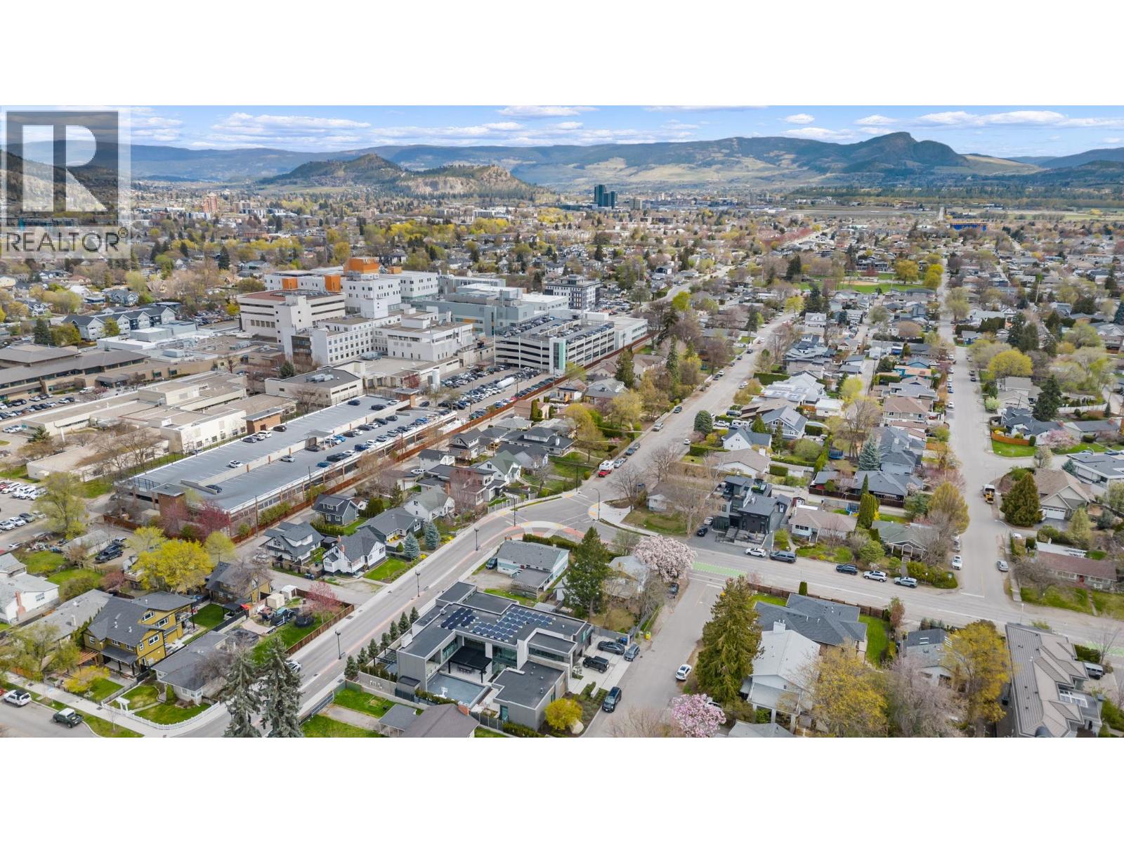  2362 Abbott Street, Kelowna