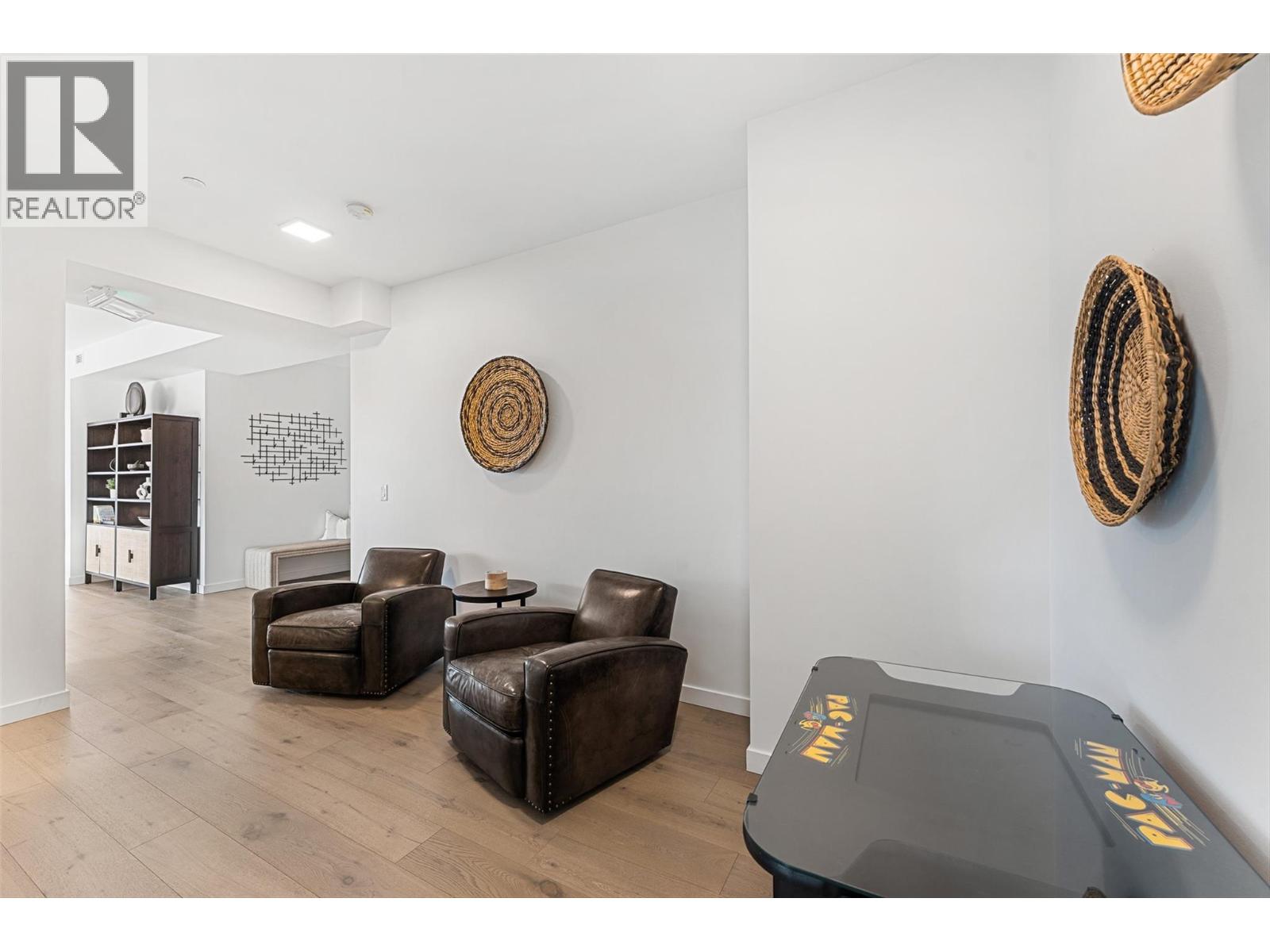 4071 Lakeshore Road Unit# 402, Kelowna