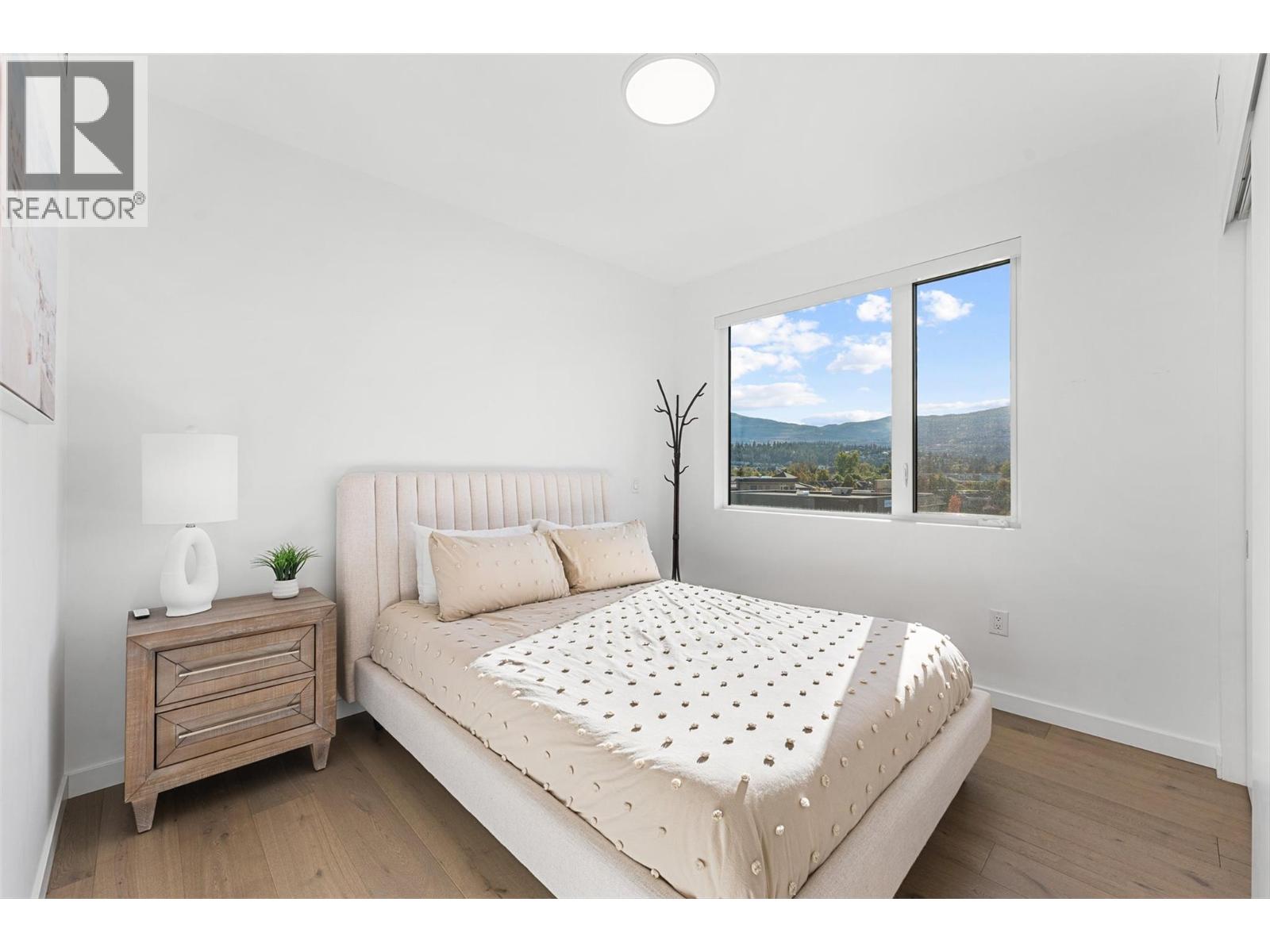 4071 Lakeshore Road Unit# 402, Kelowna
