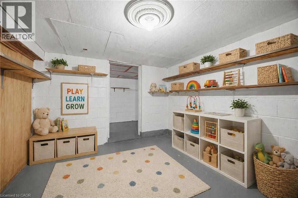 3 DONATA Drive - 21