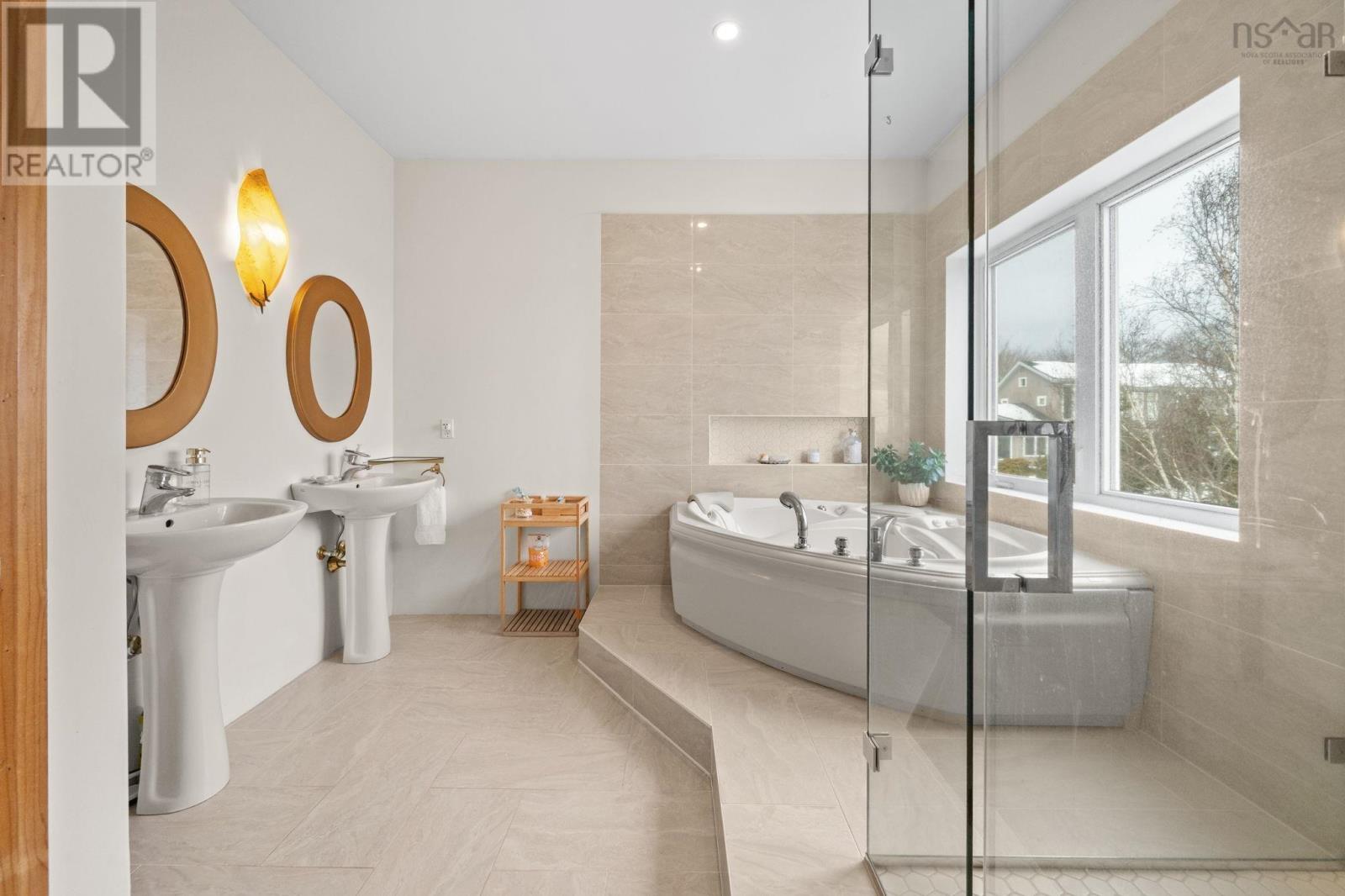 3560 Purcells Cove Road - 26