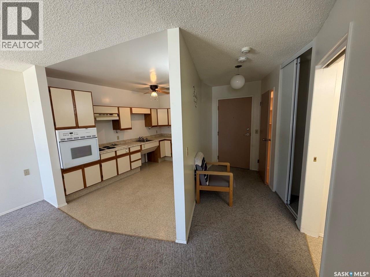 704 Assiniboia AVENUE - 46