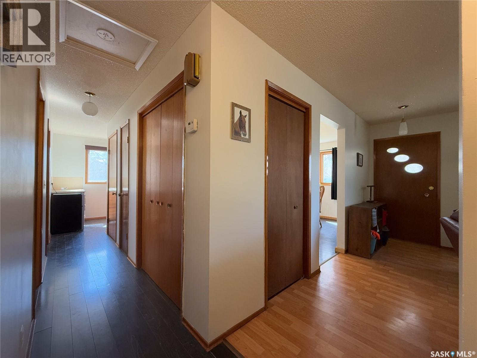 208 1st STREET E - photo 5