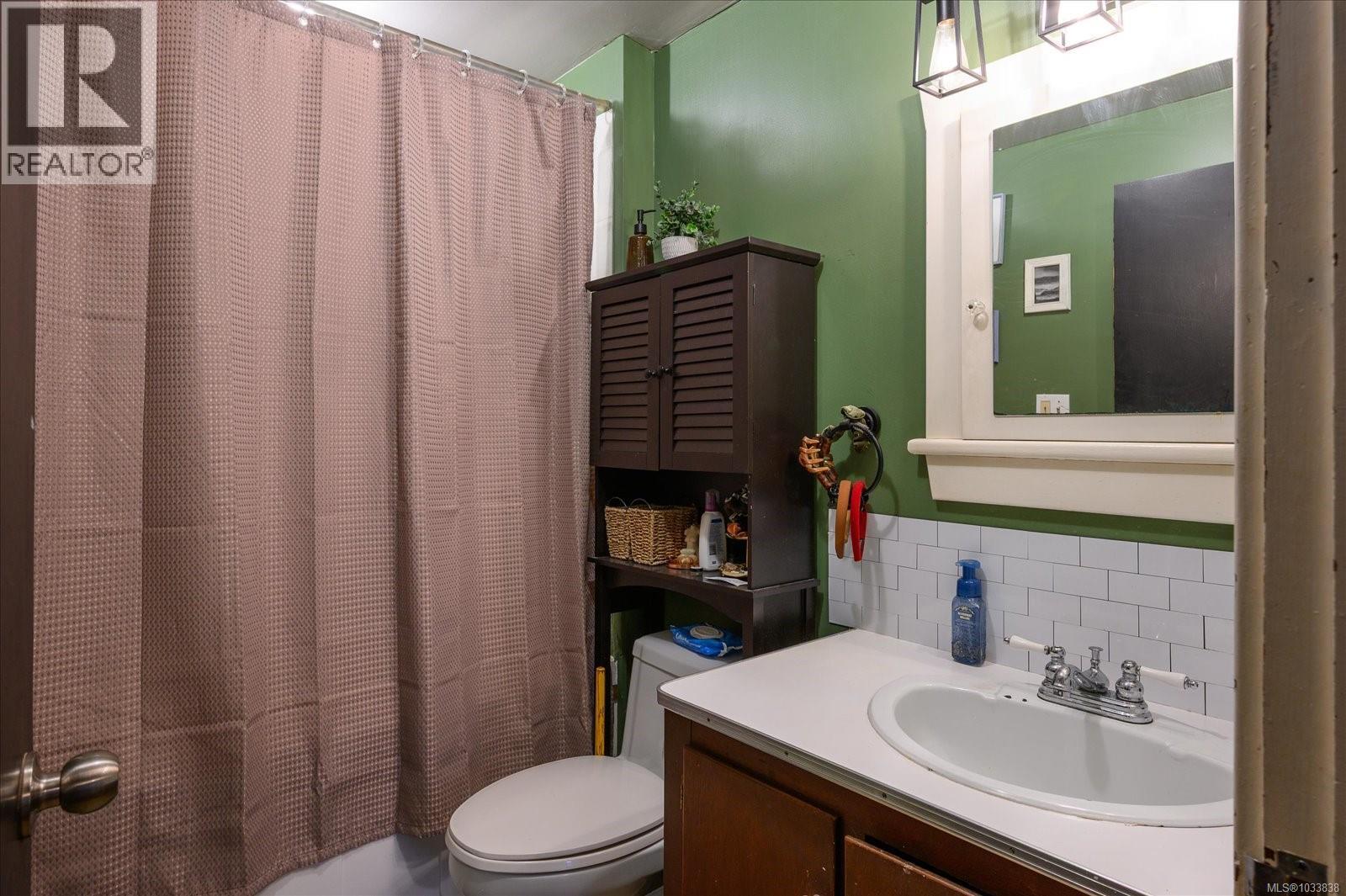 1986 Estevan Rd - 13