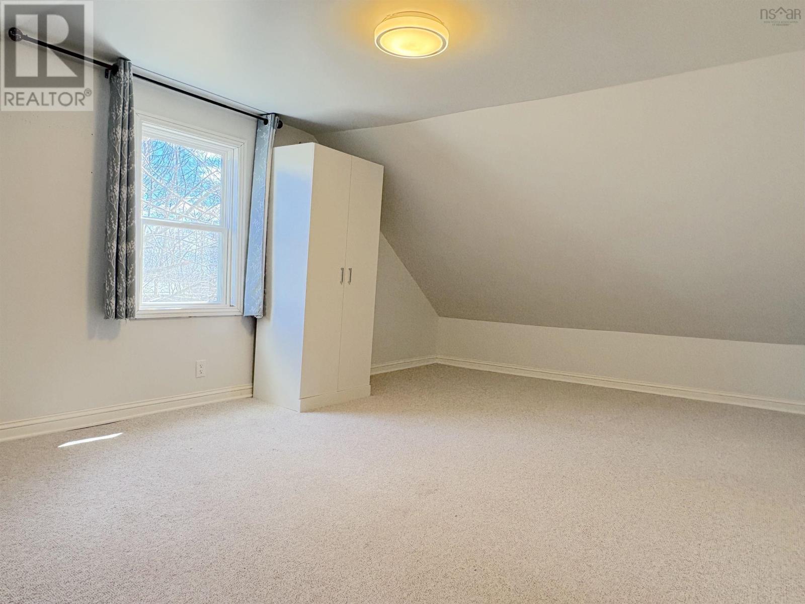 Property 26 of 27 of 105 Harriet