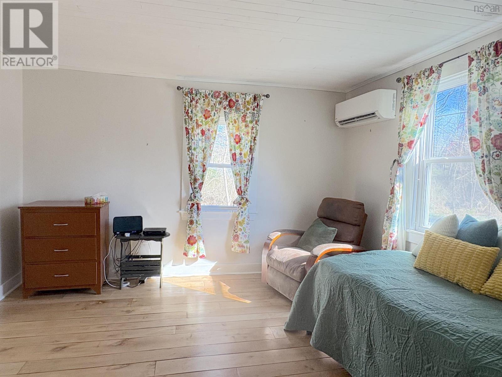 Property 21 of 27 of 105 Harriet