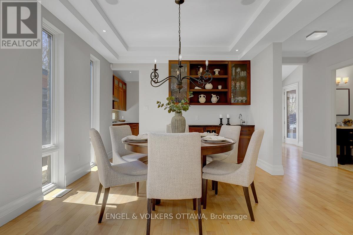 592 BRIERWOOD AVENUE - 12