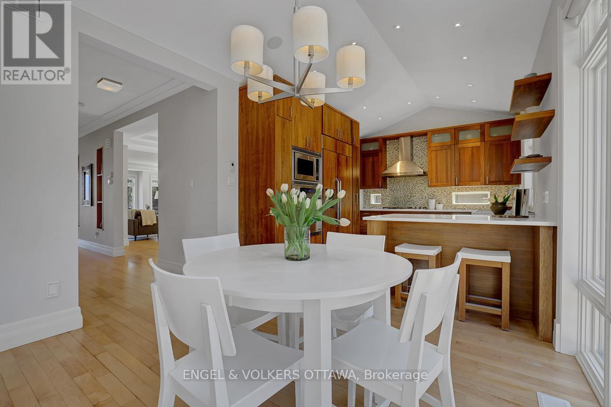592 BRIERWOOD AVENUE - 15