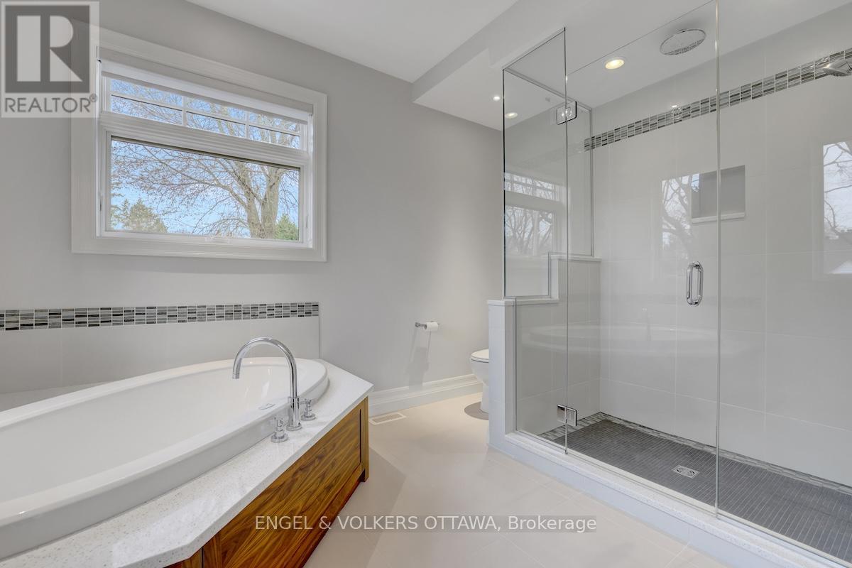 592 BRIERWOOD AVENUE - 32