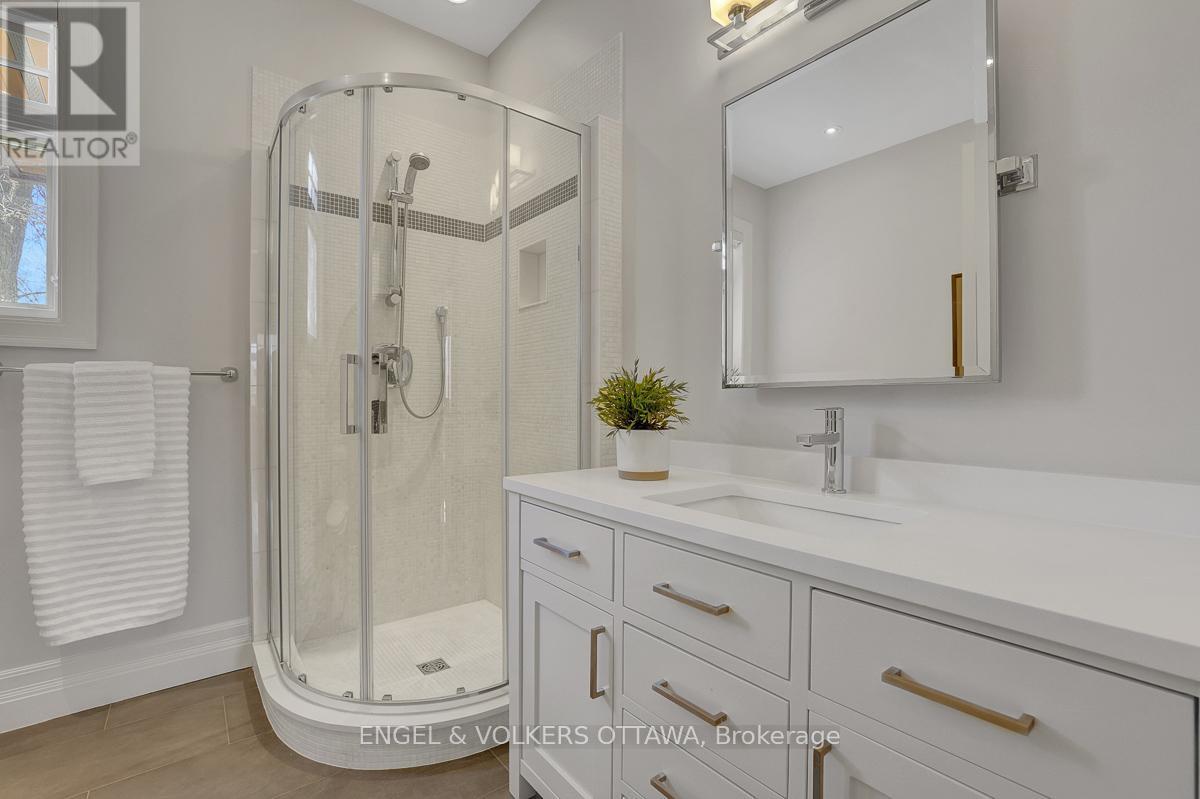 592 BRIERWOOD AVENUE - 39