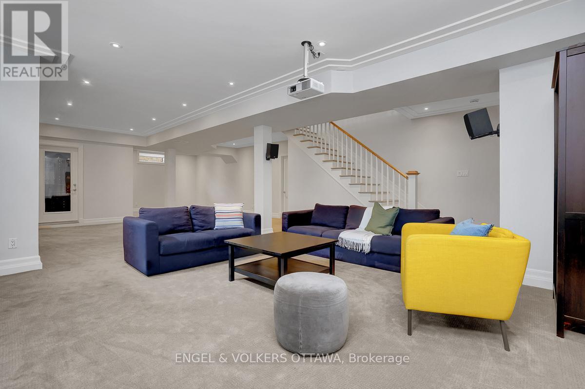 592 BRIERWOOD AVENUE - 43