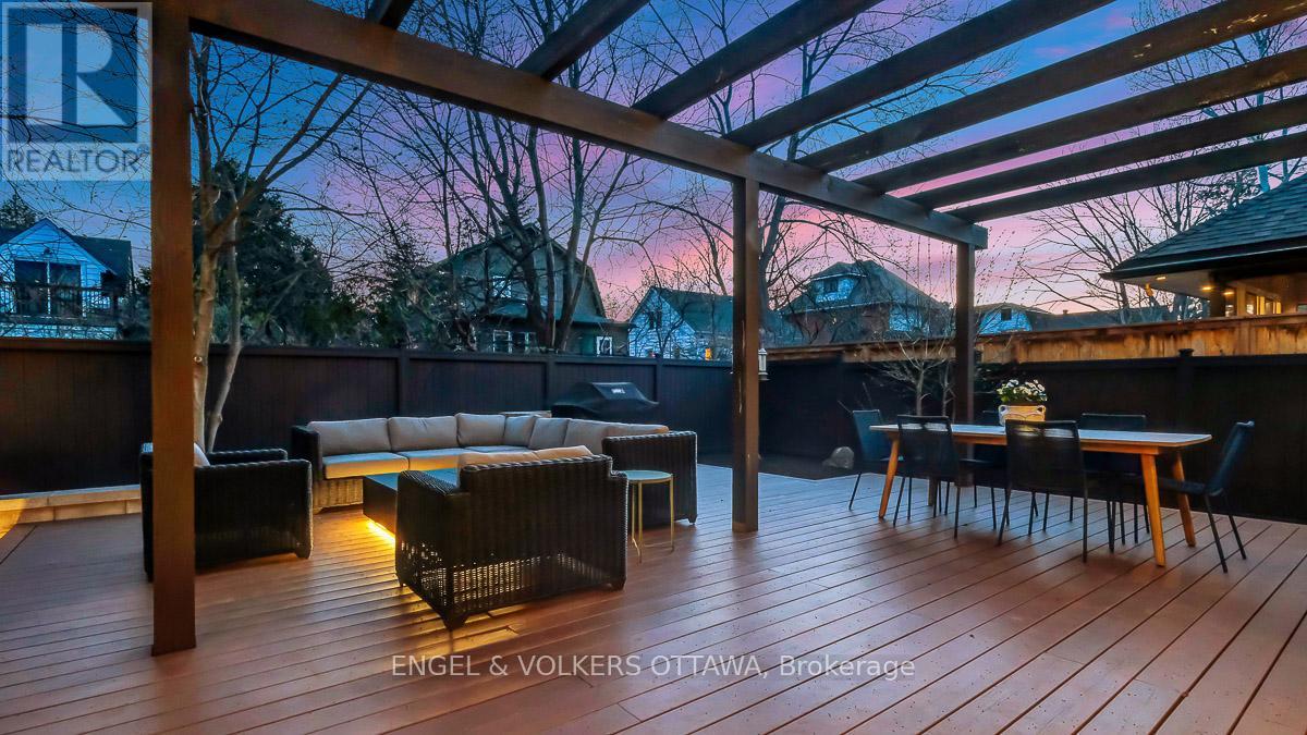 592 BRIERWOOD AVENUE - 46