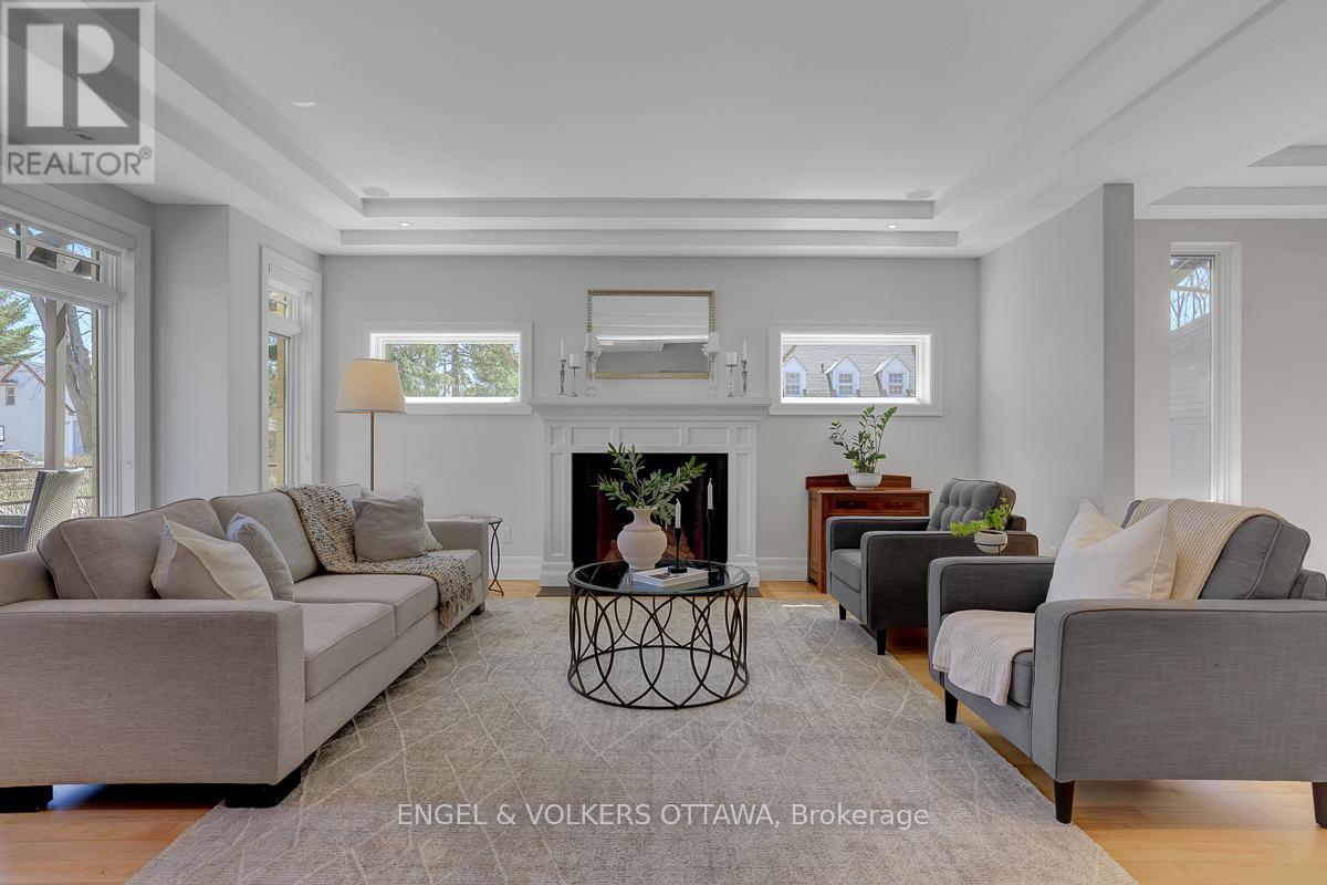 592 BRIERWOOD AVENUE - 8