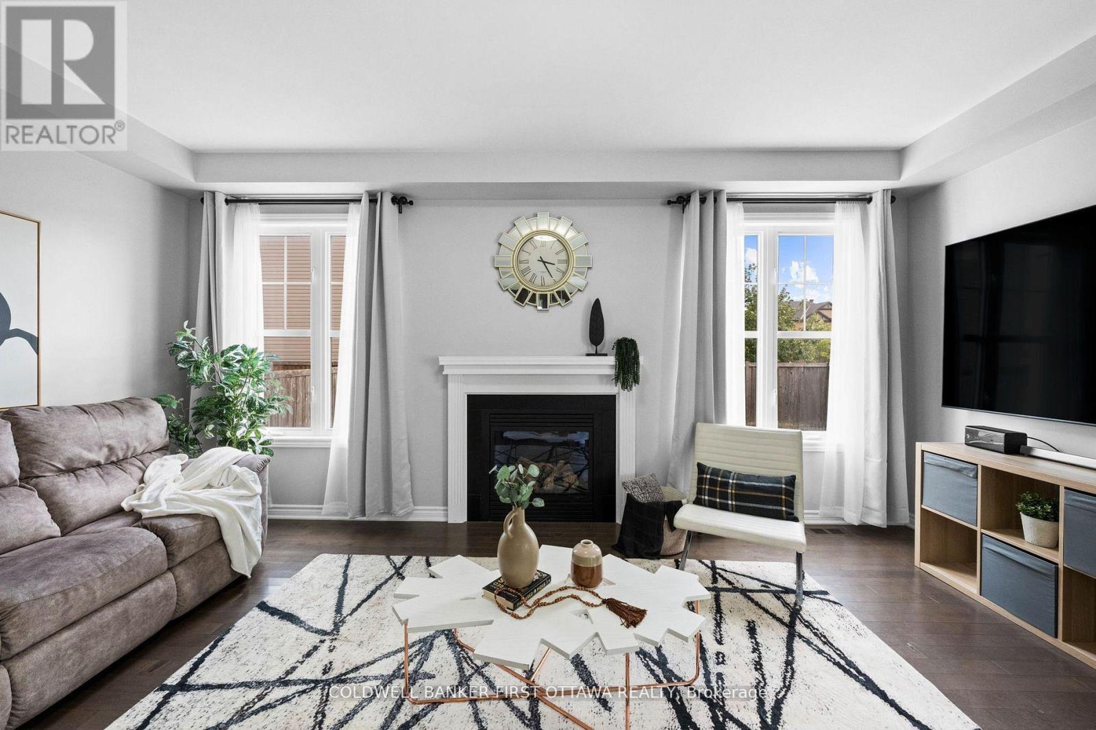 619 DUNDONALD DRIVE - 17