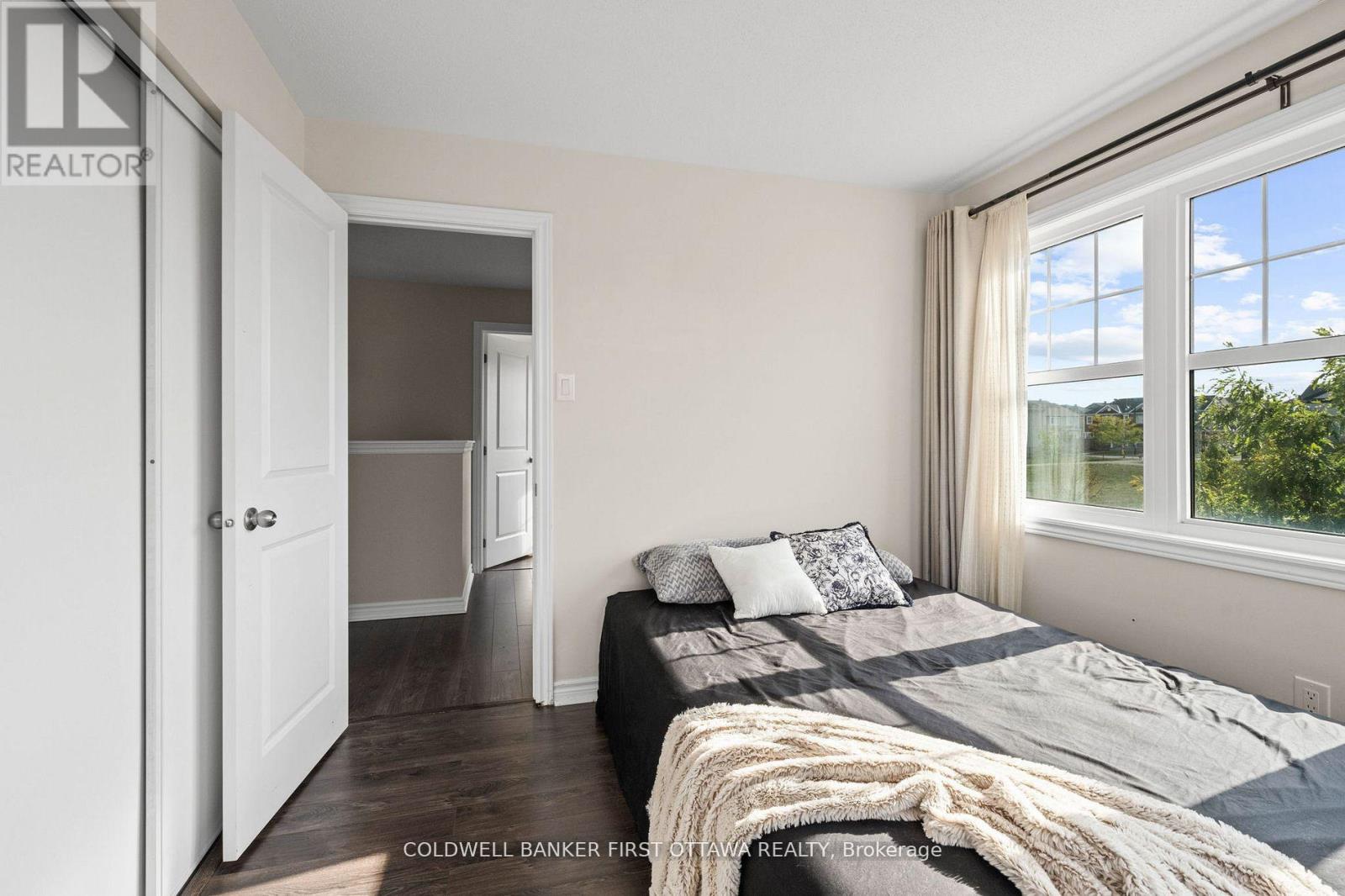 619 DUNDONALD DRIVE - 28