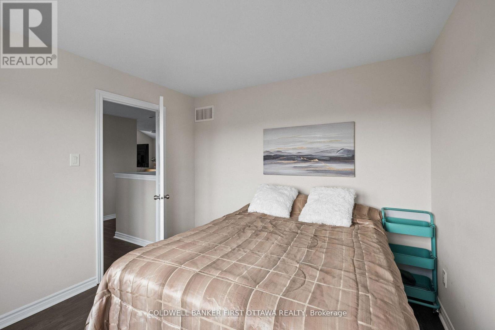 619 DUNDONALD DRIVE - 30