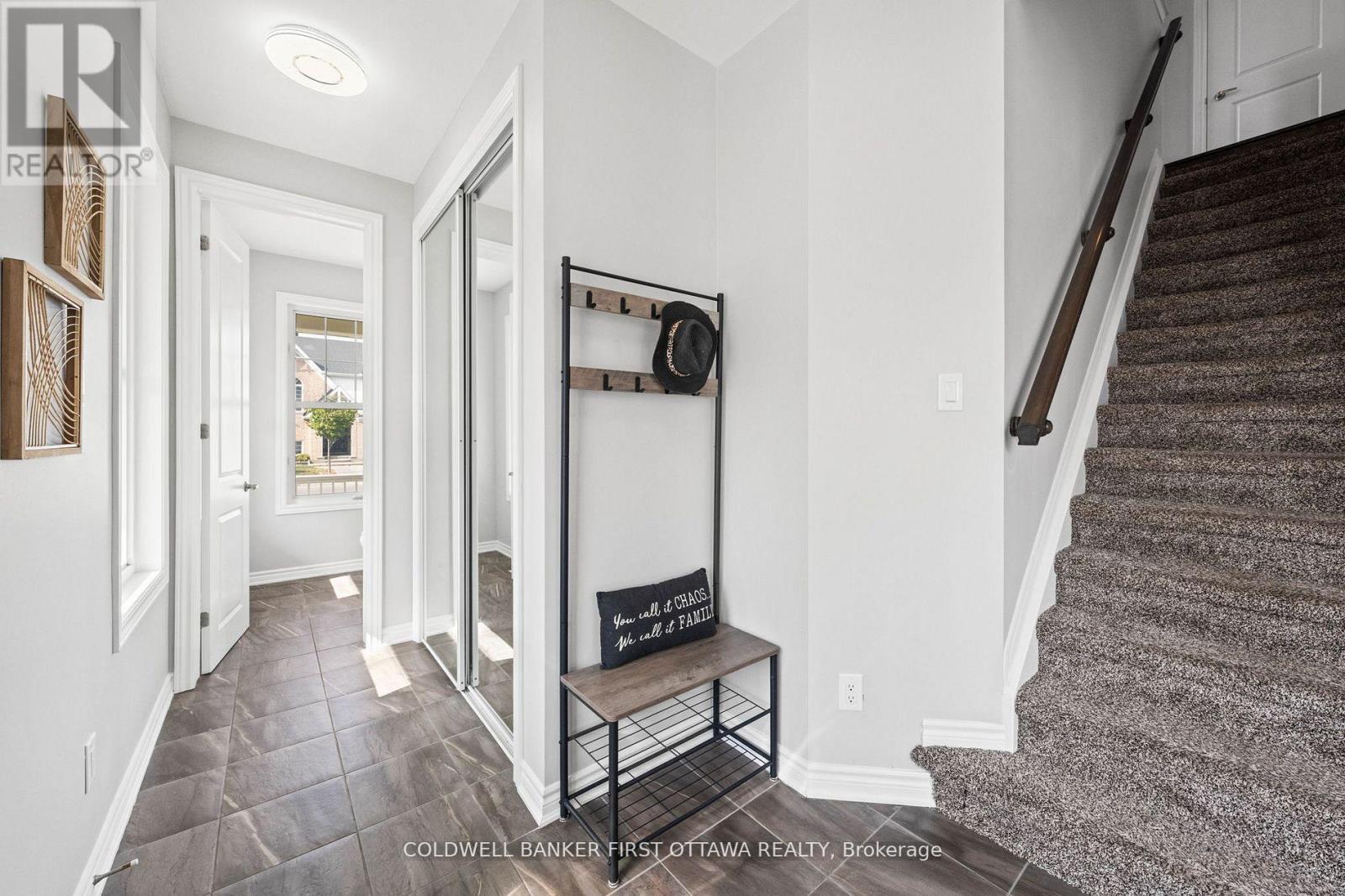 619 DUNDONALD DRIVE - 7