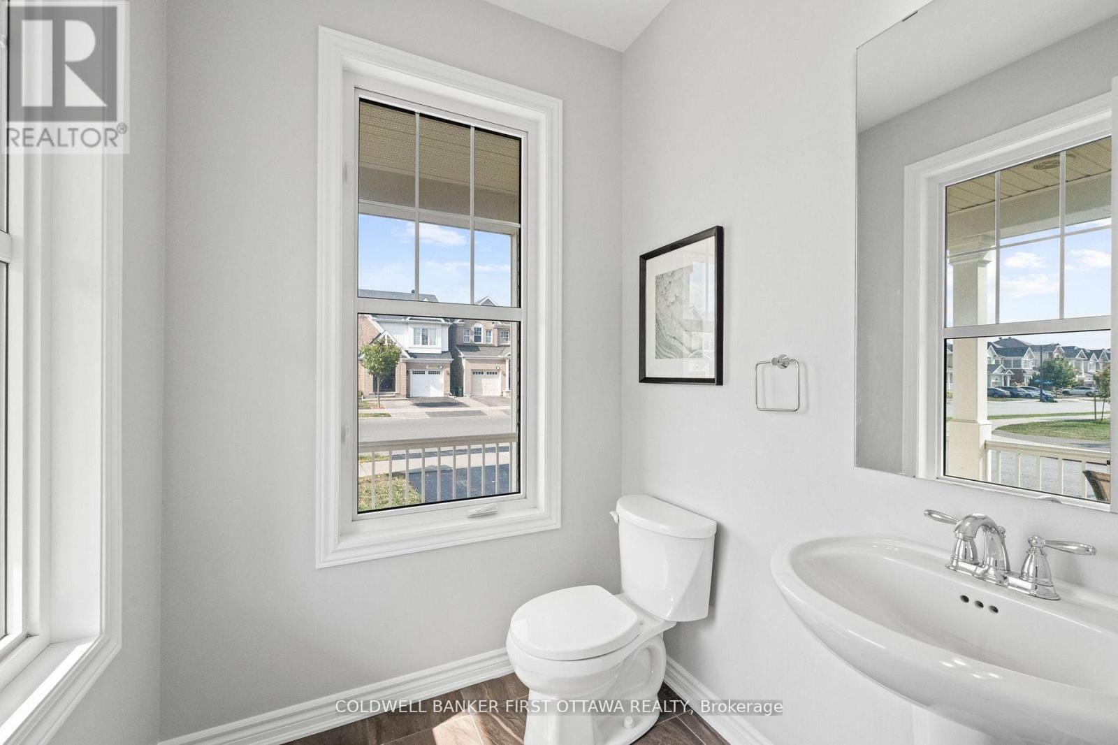 619 DUNDONALD DRIVE - 8