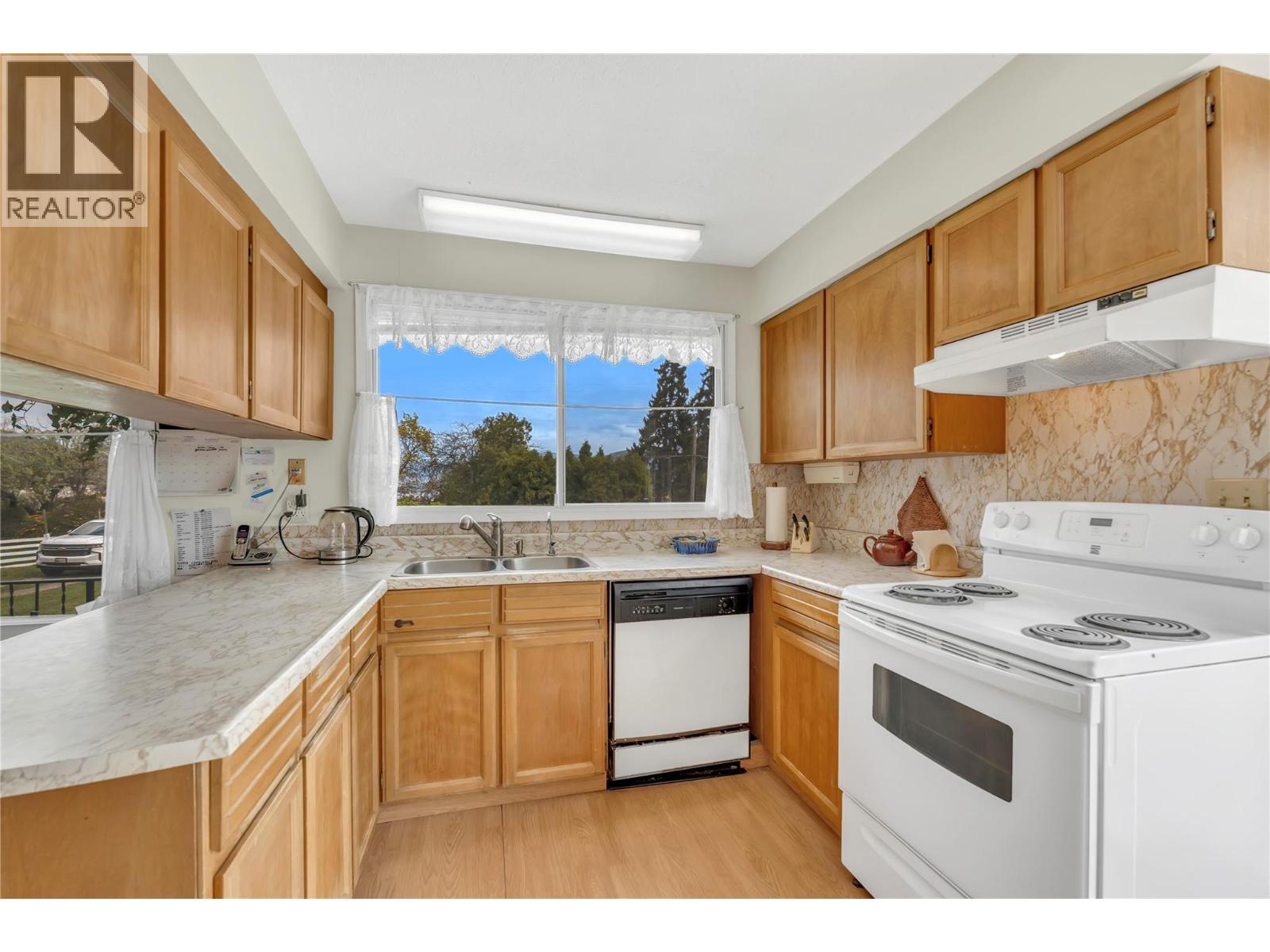 232 Lakehill Road, Kaleden