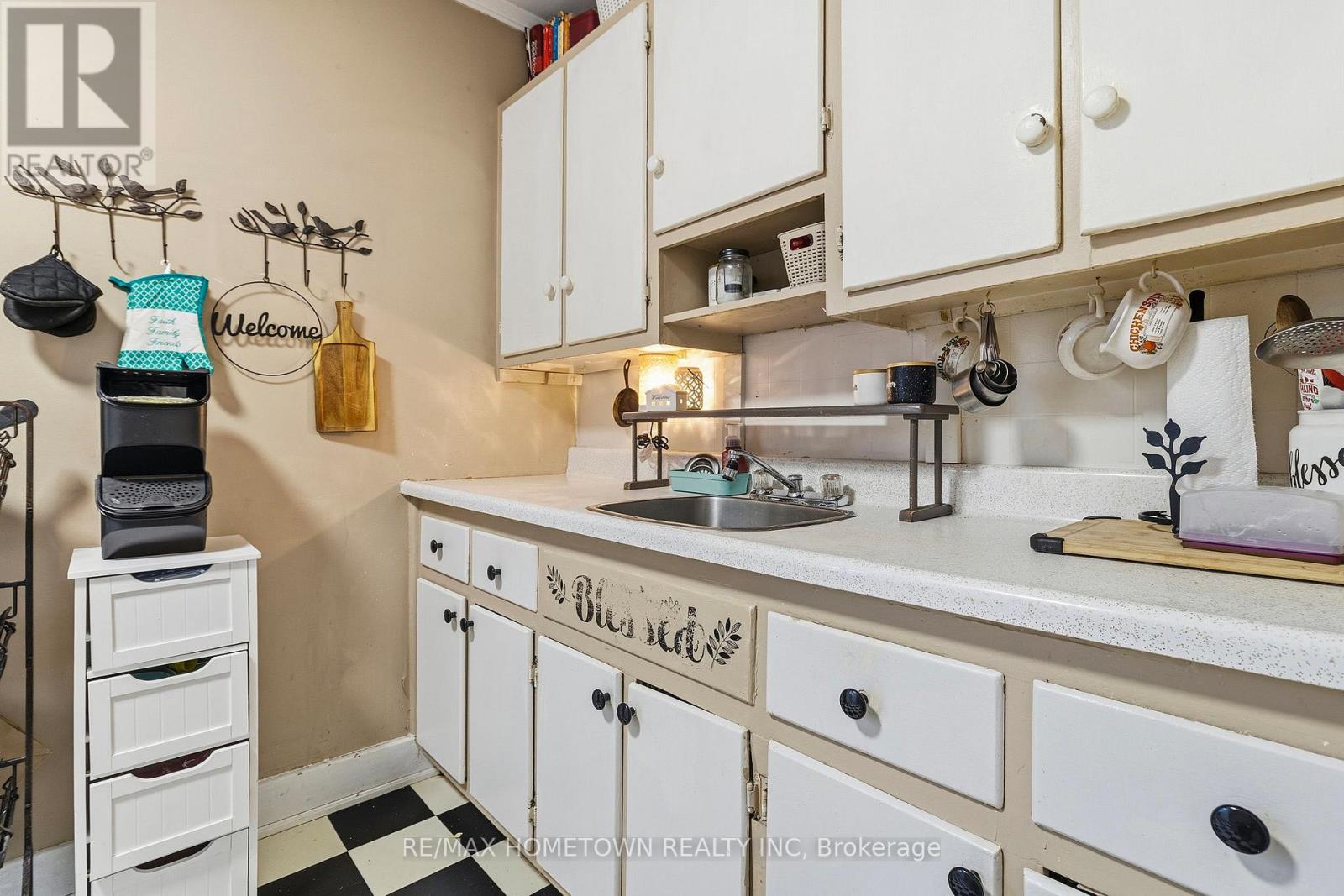 80 CHAFFEY STREET - 11