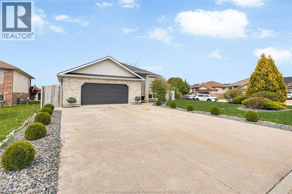 719 HELENA CRESCENT, Belle River, Ontario, N8L0P7 — Photo 3