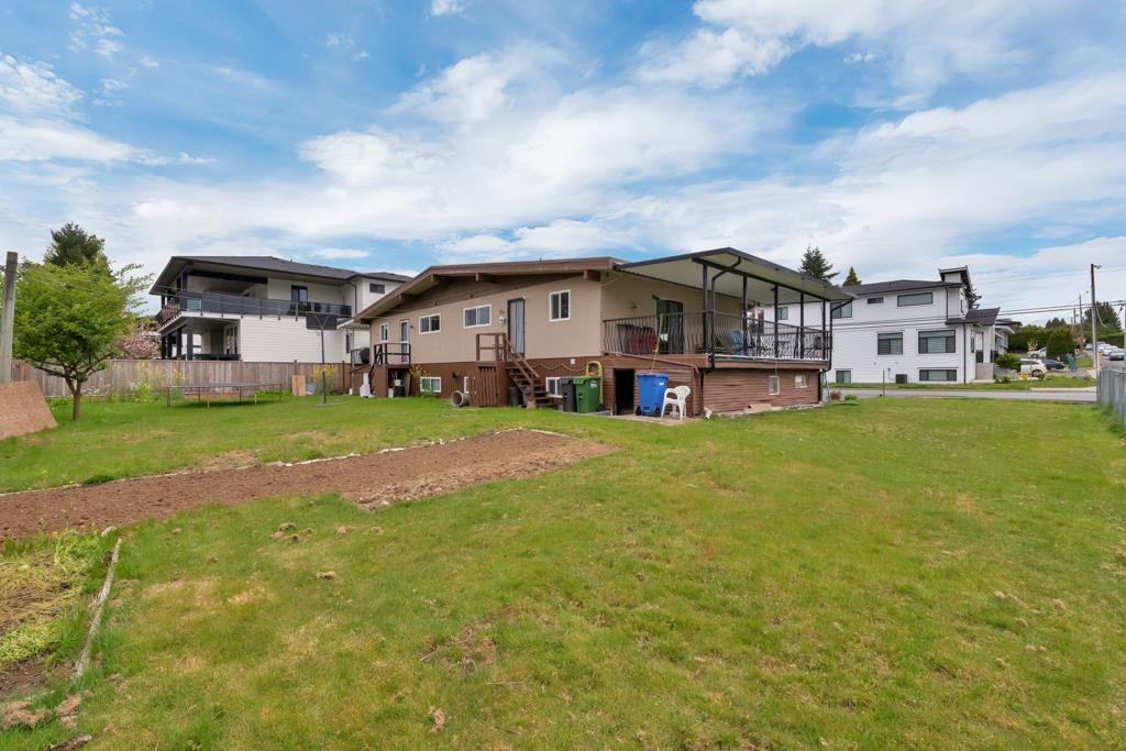 2209 2211 BEAVER STREET — photo 38