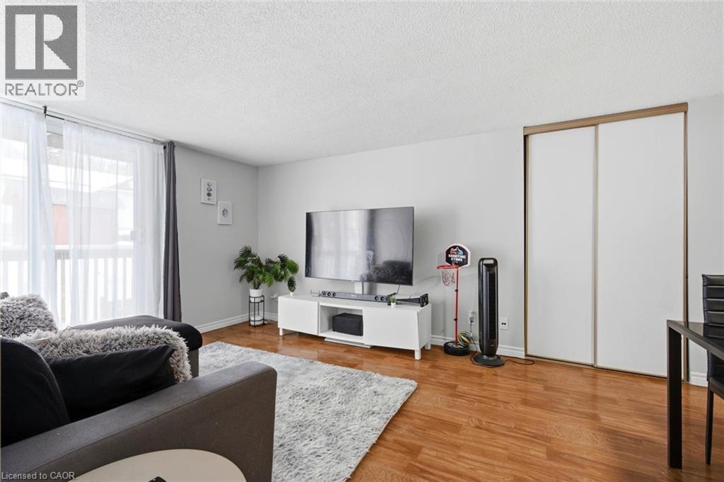 30 BRIDGE Street W Unit# 205, Kitchener, Ontario, N2K1K4 — Photo 11