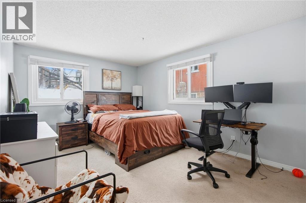 30 BRIDGE Street W Unit# 205, Kitchener, Ontario, N2K1K4 — Photo 16