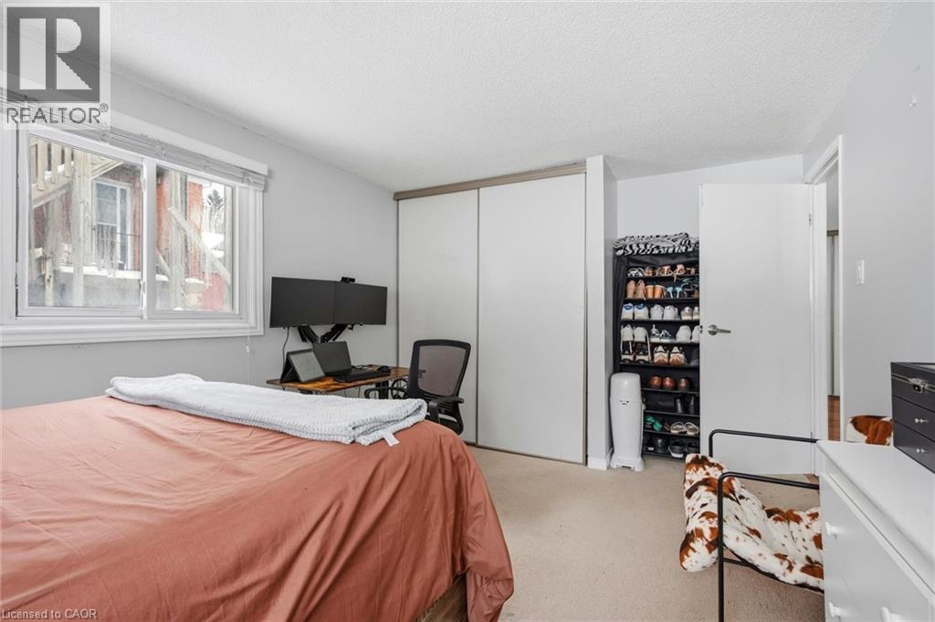 30 BRIDGE Street W Unit# 205, Kitchener, Ontario, N2K1K4 — Photo 17