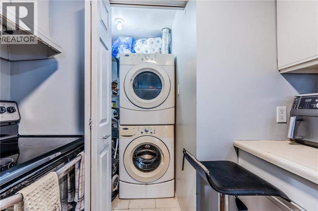 30 BRIDGE Street W Unit# 205, Kitchener, Ontario, N2K1K4 — Photo 8