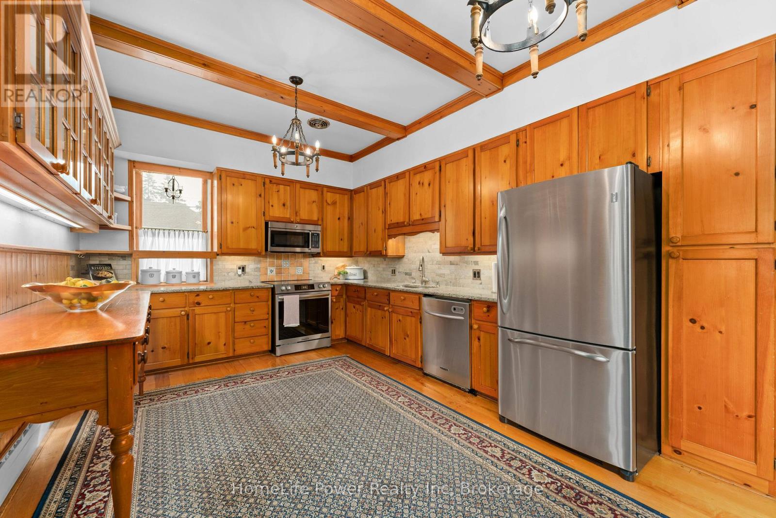 2 ALWINGTON AVENUE - 18