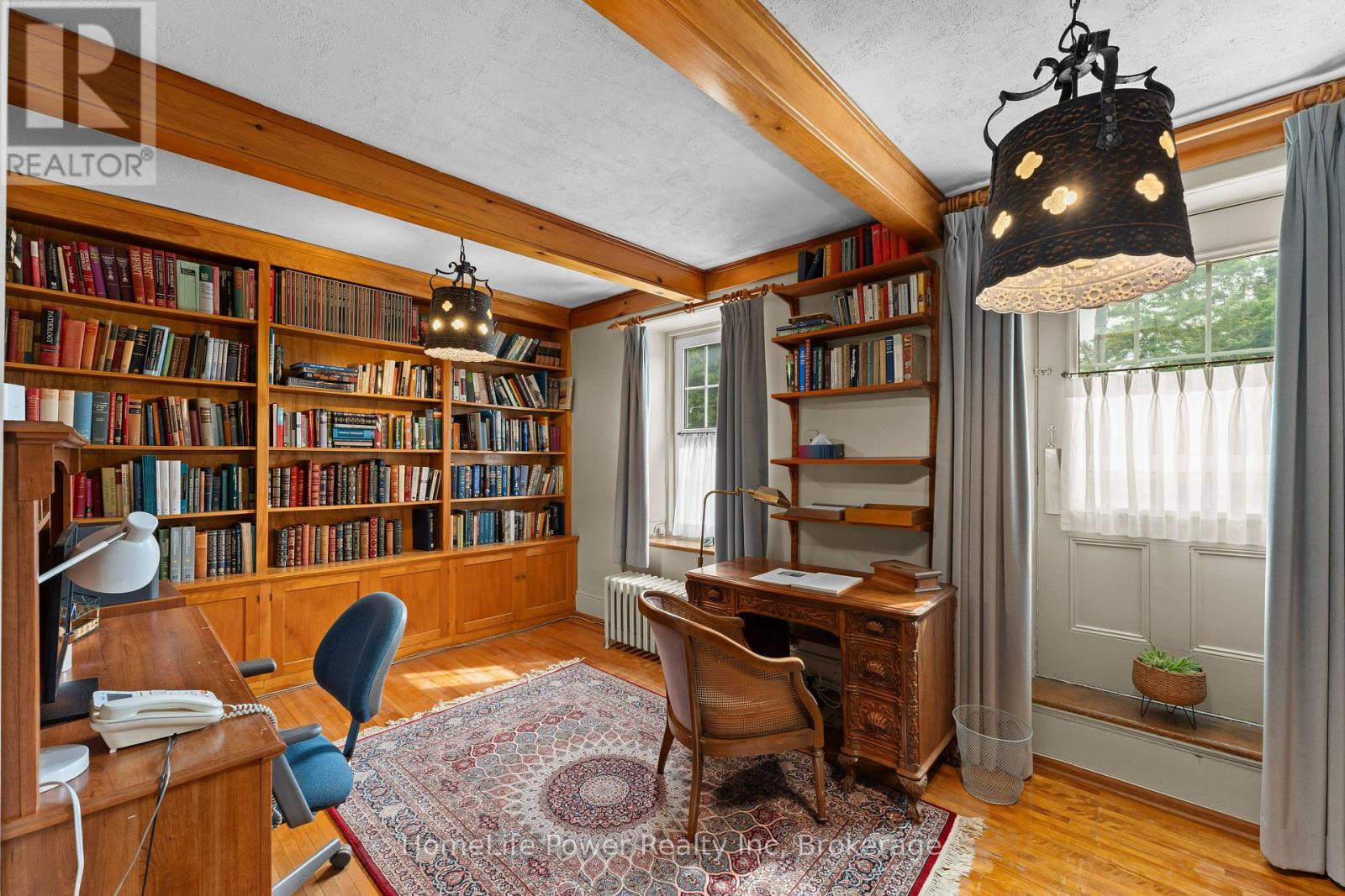 2 ALWINGTON AVENUE - 25