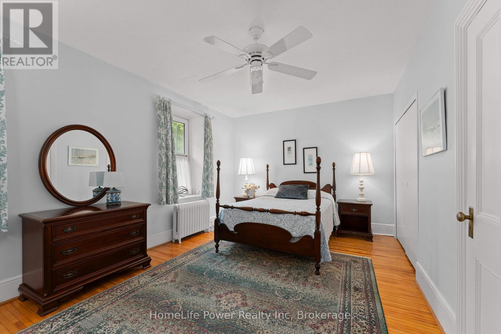 2 ALWINGTON AVENUE - 30