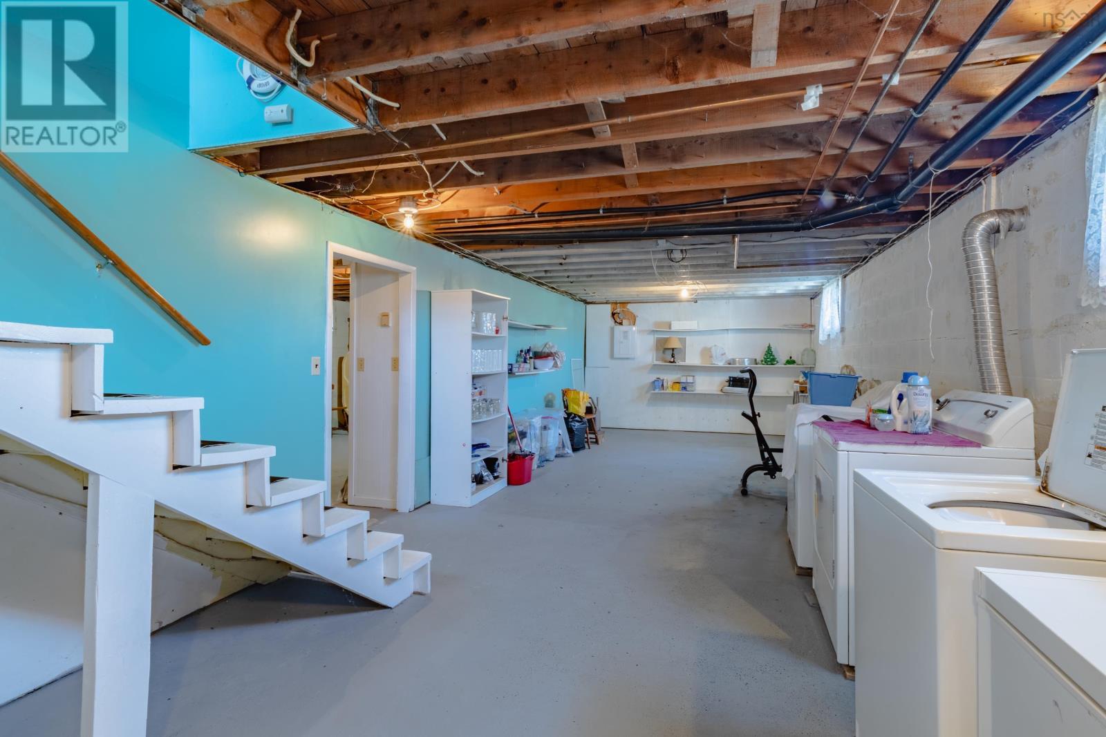 Property 32 of 47 of 1185 Richmond Rd