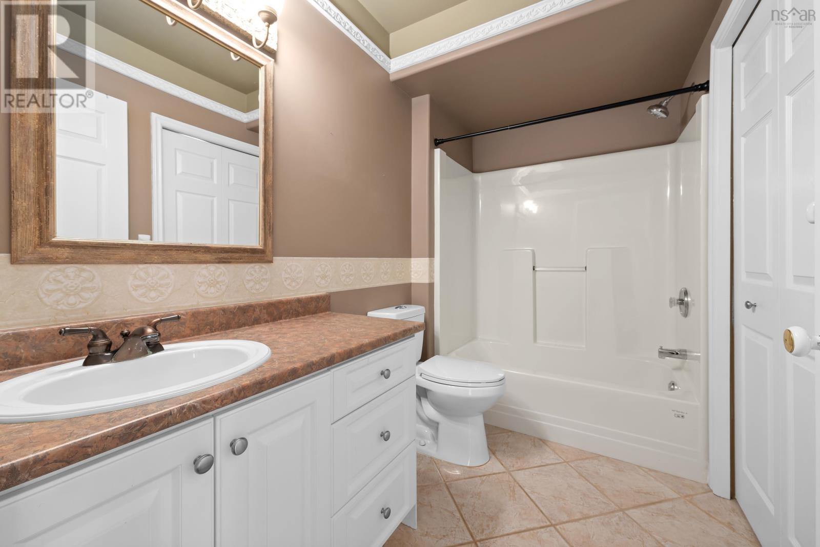 Property 21 of 30 of 304 40 Waterfront Drive