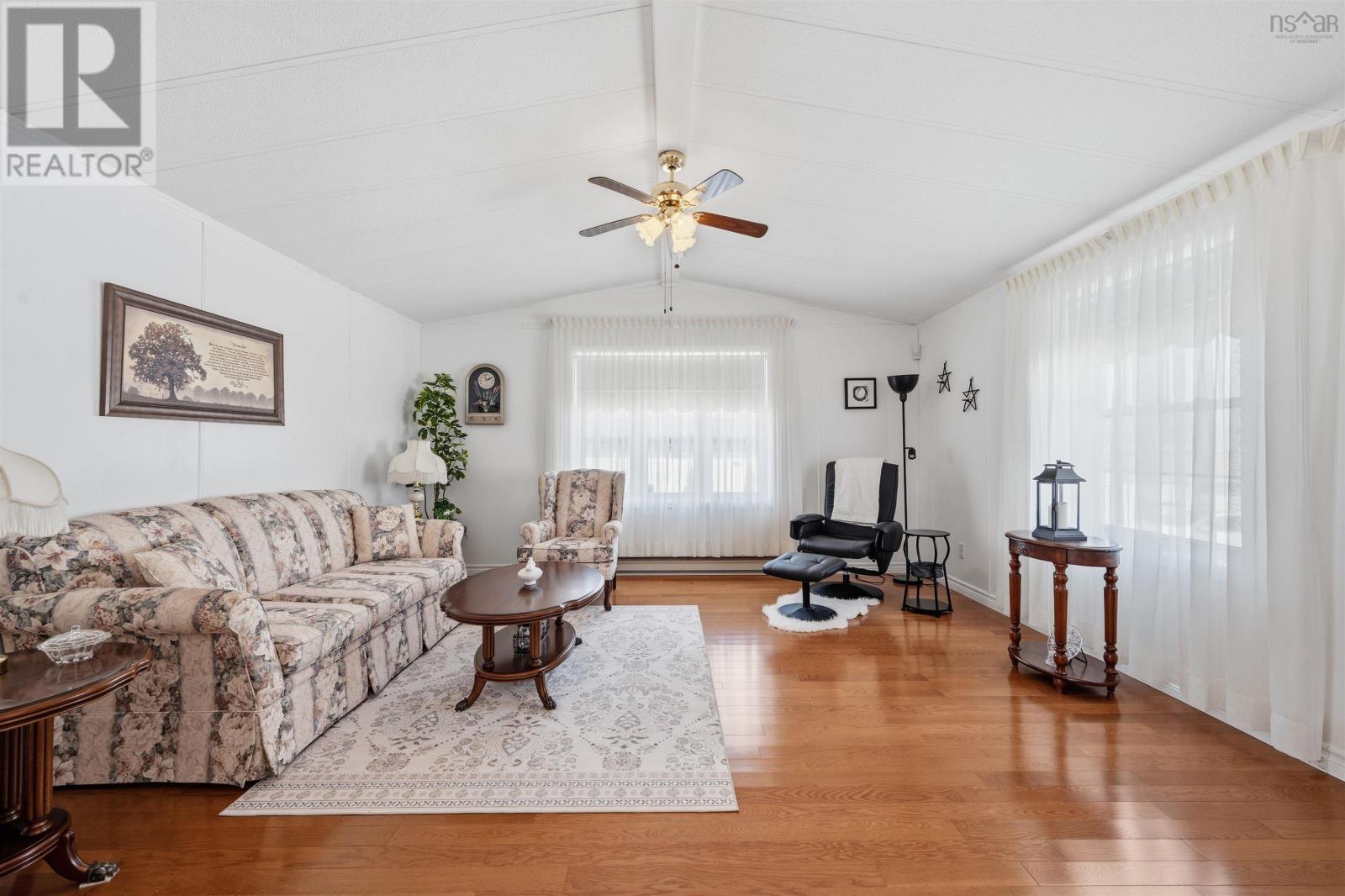 Property 15 of 32 of 8 Shasta Lane