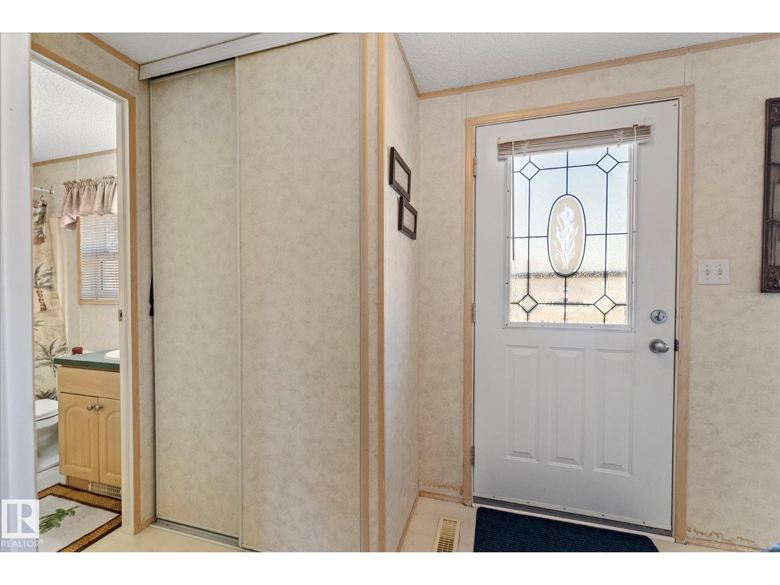 3212 Lakewood CL NW, Edmonton