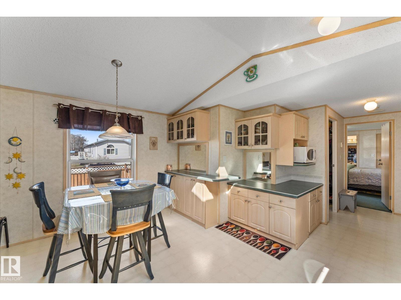 3212 Lakewood CL NW, Edmonton