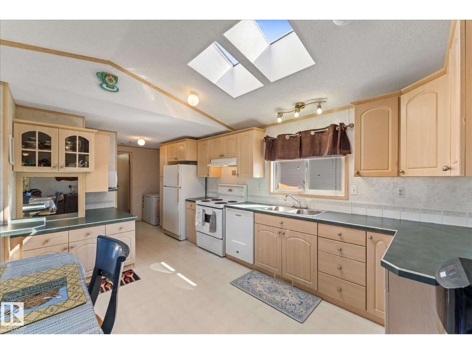 3212 Lakewood CL NW, Edmonton