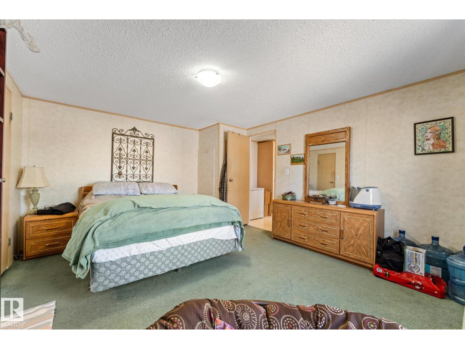 3212 Lakewood CL NW, Edmonton
