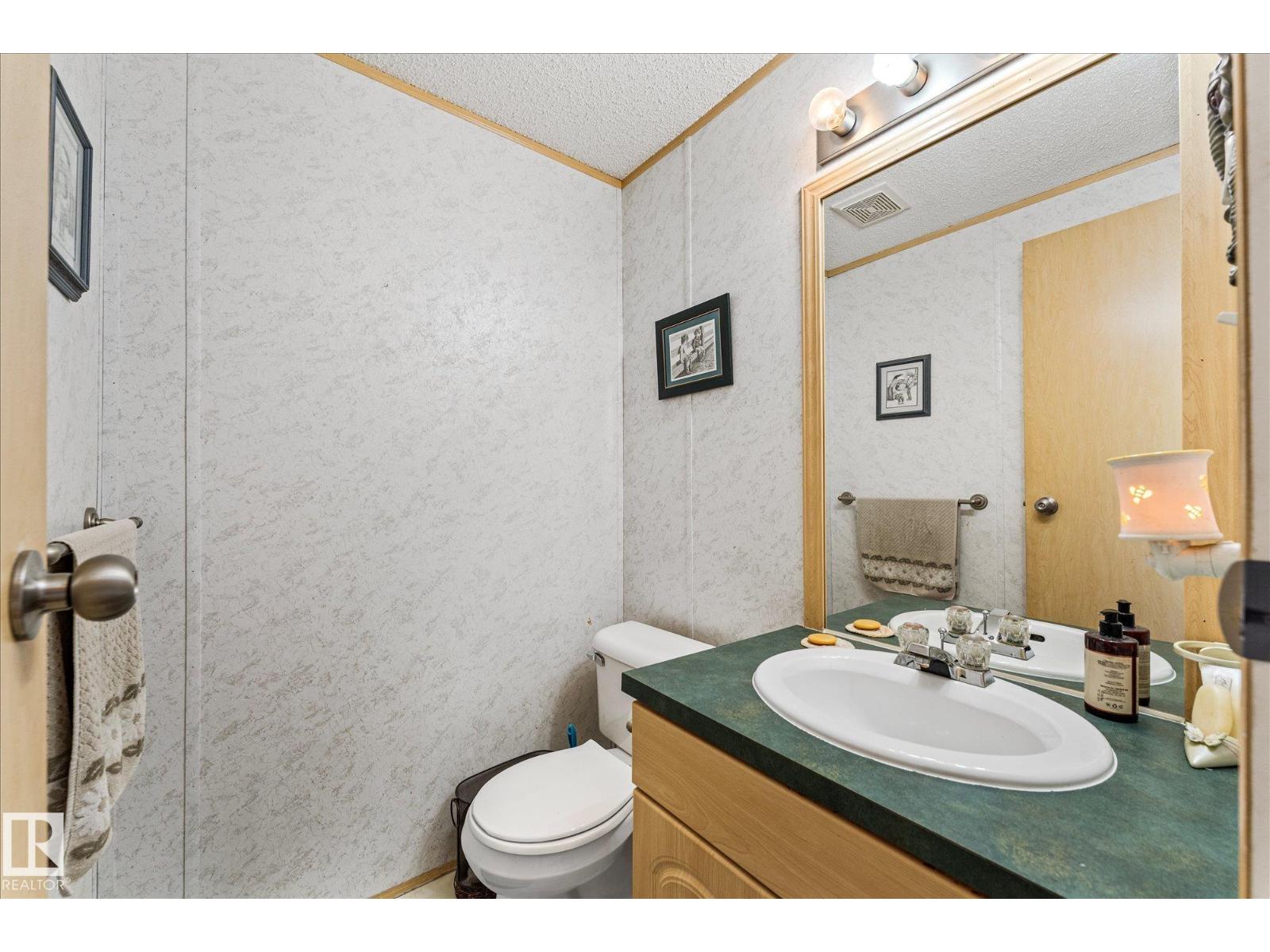 3212 Lakewood CL NW, Edmonton