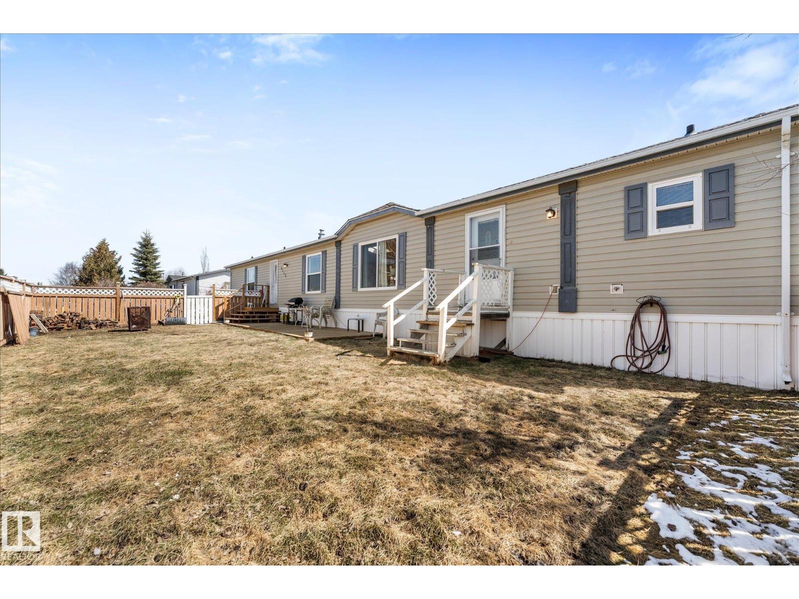 3212 Lakewood CL NW, Edmonton