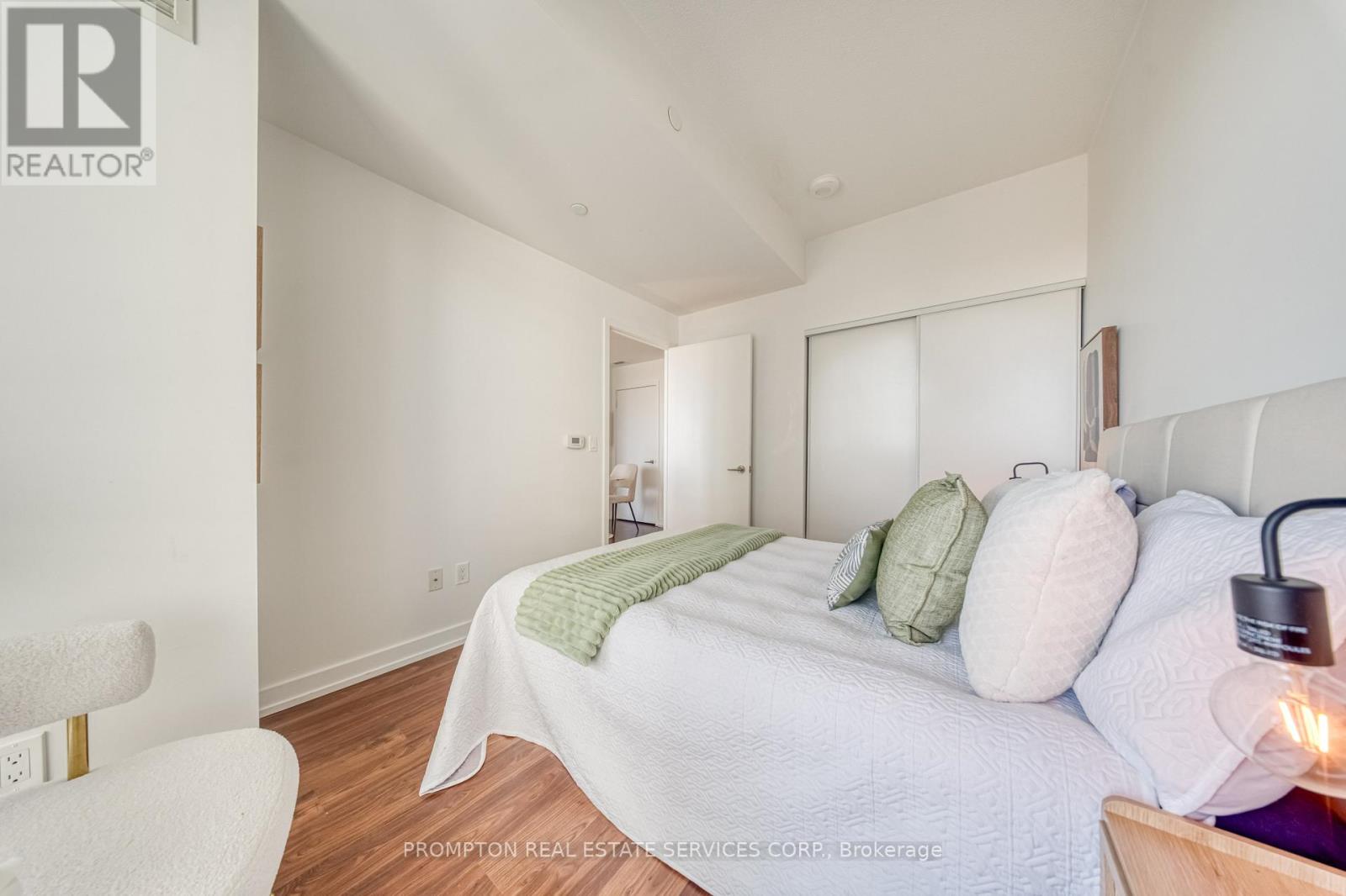 #2507 115 MCMAHON DRIVE - 19