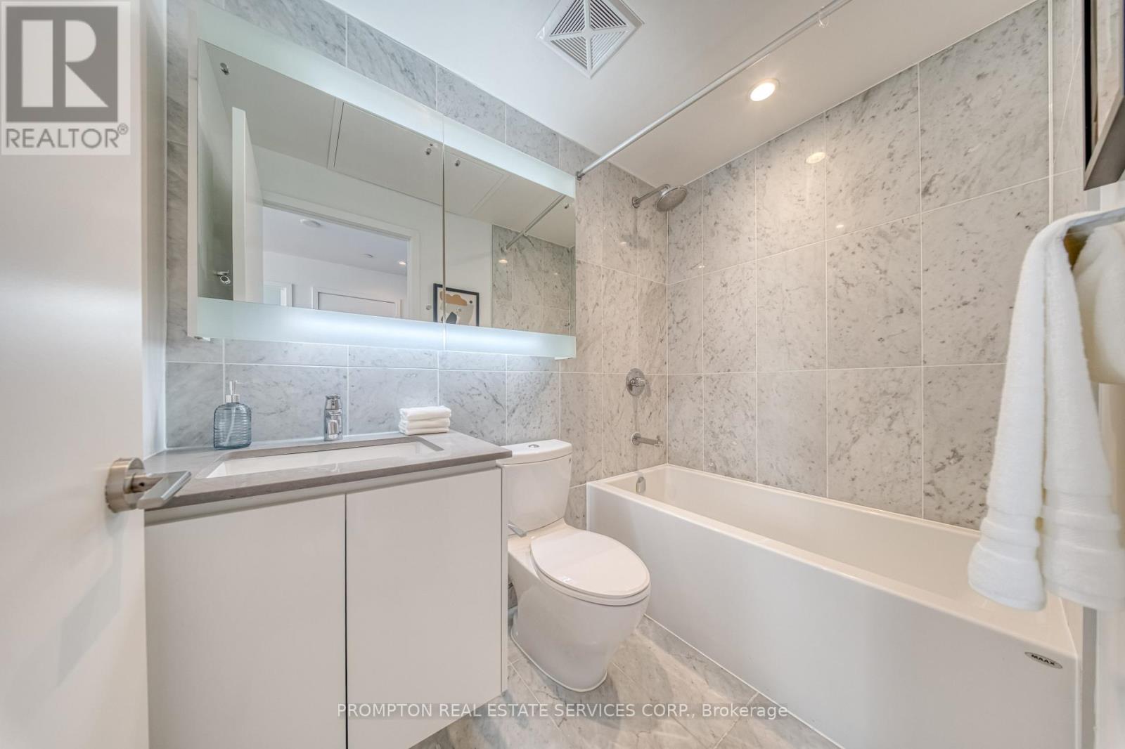 #2507 115 MCMAHON DRIVE - 21