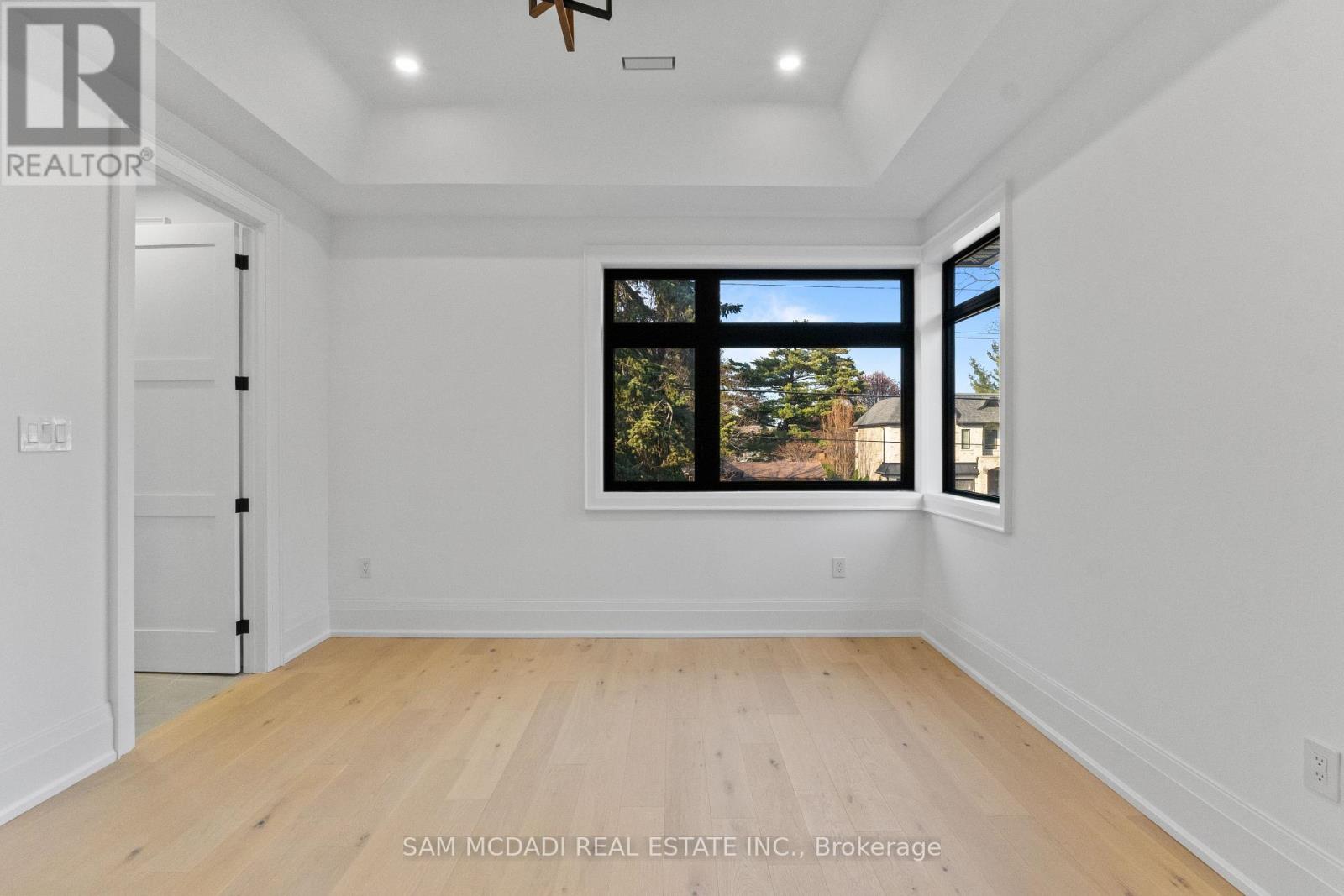 1610 KENMUIR AVENUE - 30