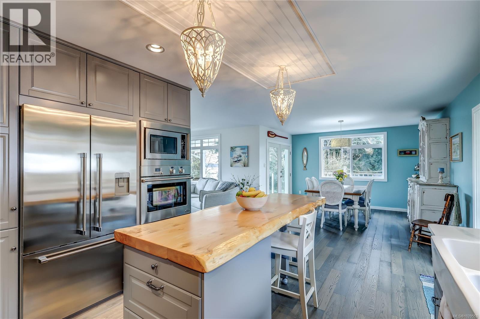 1569 Murdoch Rd - 26