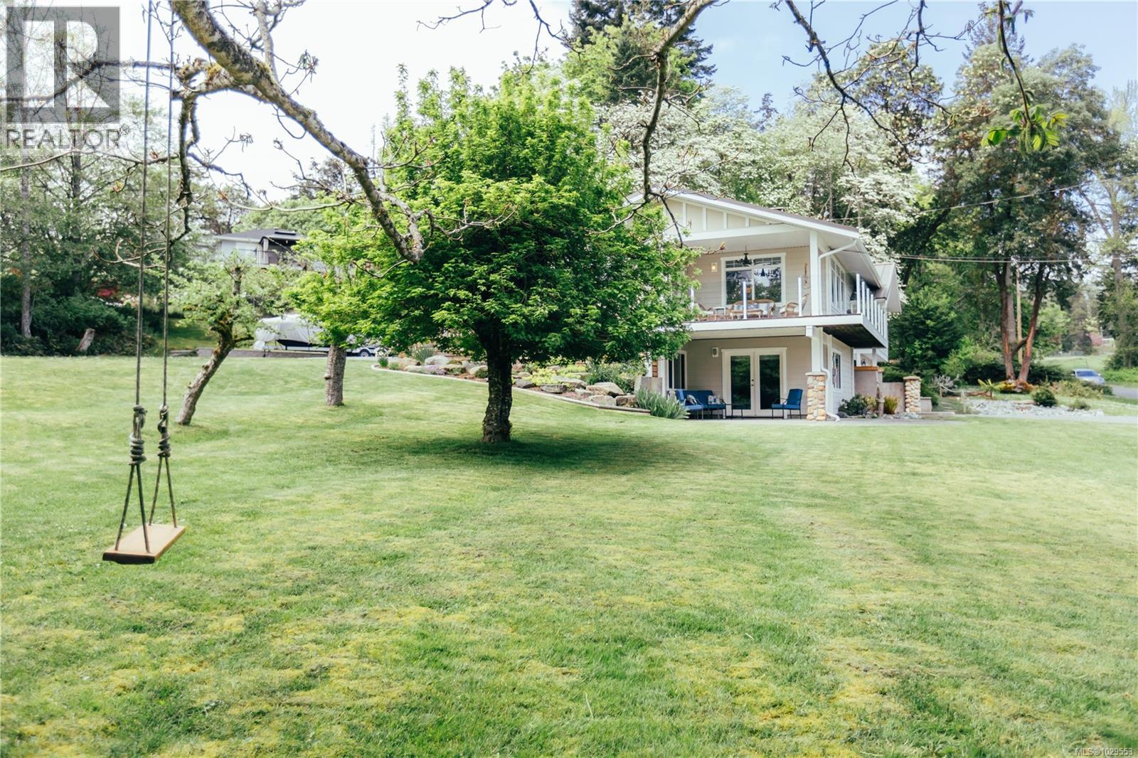 1569 Murdoch Rd - 46